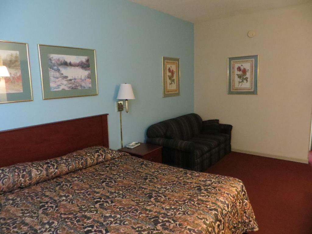Super 8 By Wyndham Knoxville Downtown Area Екстериор снимка