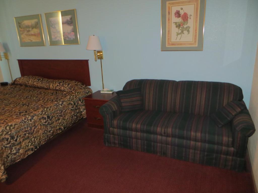 Super 8 By Wyndham Knoxville Downtown Area Екстериор снимка