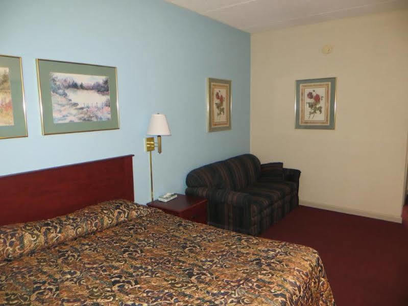 Super 8 By Wyndham Knoxville Downtown Area Екстериор снимка